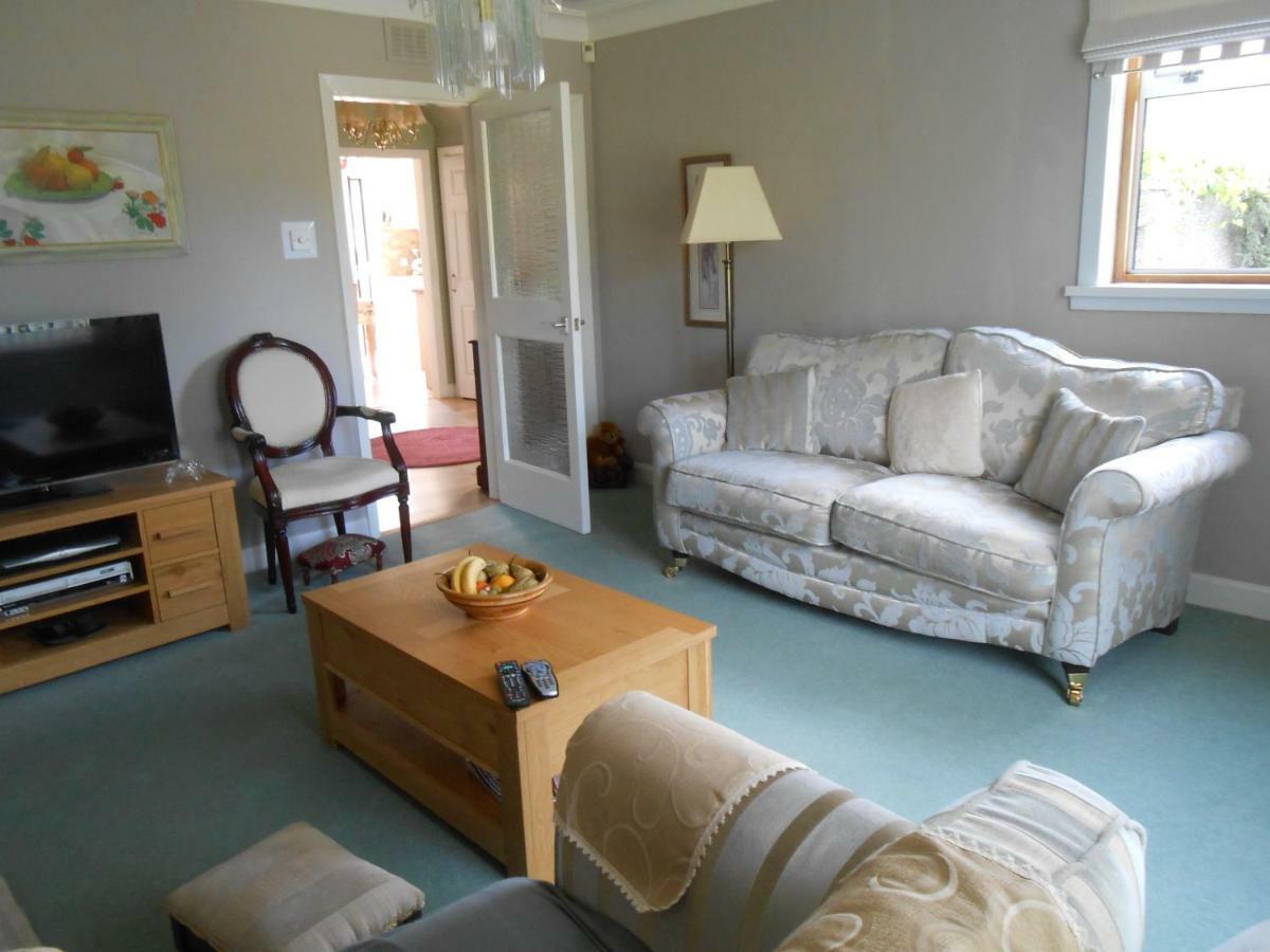 Rose Villa Bed And Breakfast Forfar Eksteriør bilde